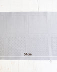 Stof til sashiko coasters (4 stk.) - fv 904 grå hitomezashi (one-stitch)