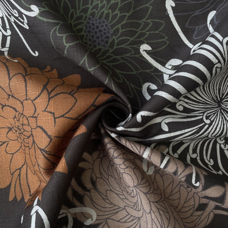 Blossom Quilt Japan - 7008-BR - Kobayashi Chrysanthemums on Brown