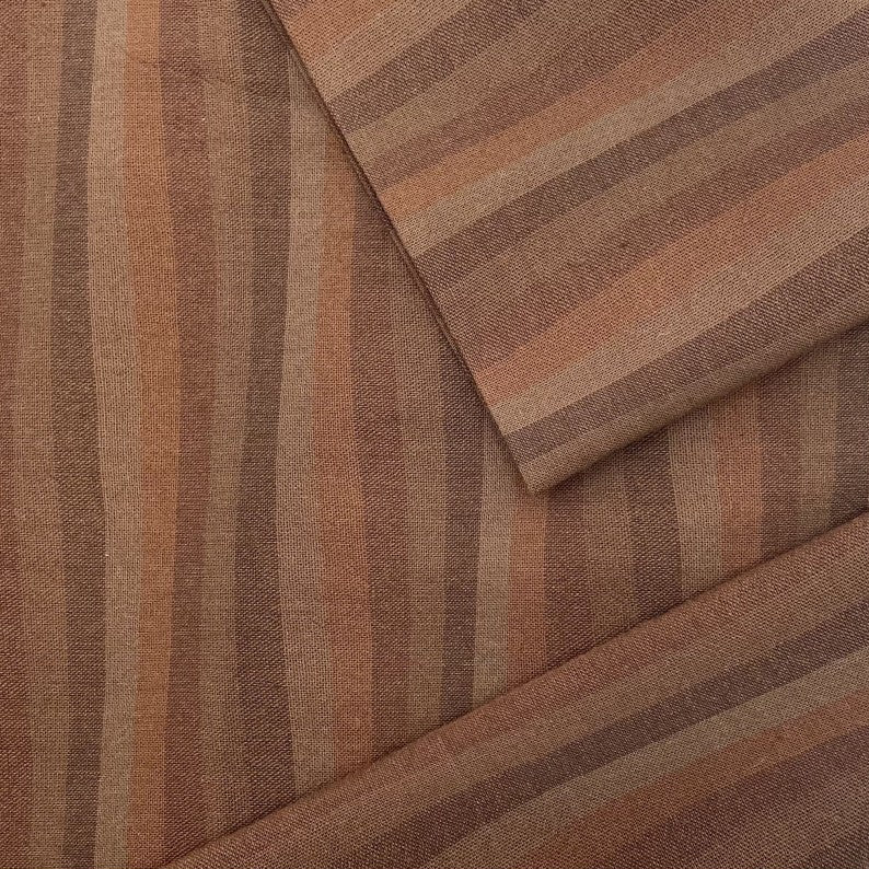 Blossom Quilt Japan - 7031-BR - Sakizome Waves Red Brown
